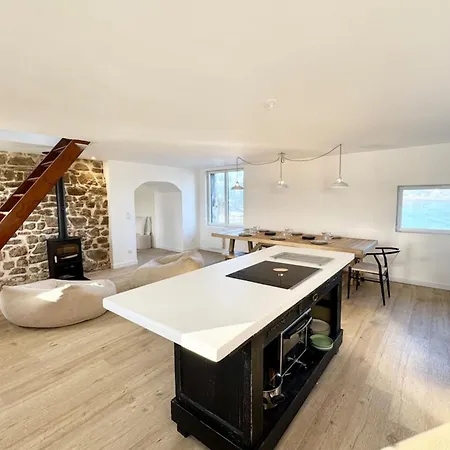 Magnifique Maison Les Pieds Dans L'eau